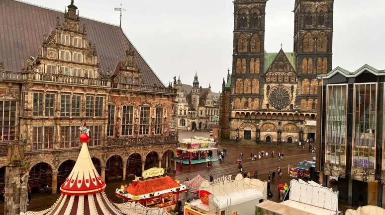 Bremen: Masallarla dolu tarihi meydanında zaman yolculuğu yapın