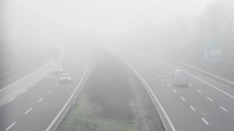 Düzce'de sis alarmı: Anadolu Otoyolu'nda görüş 20 metreye indi