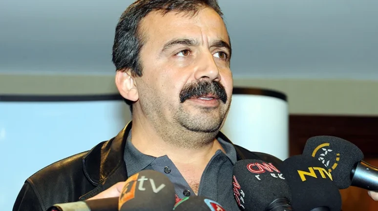 Sırrı Süreyya Önder hayatını kaybetti
