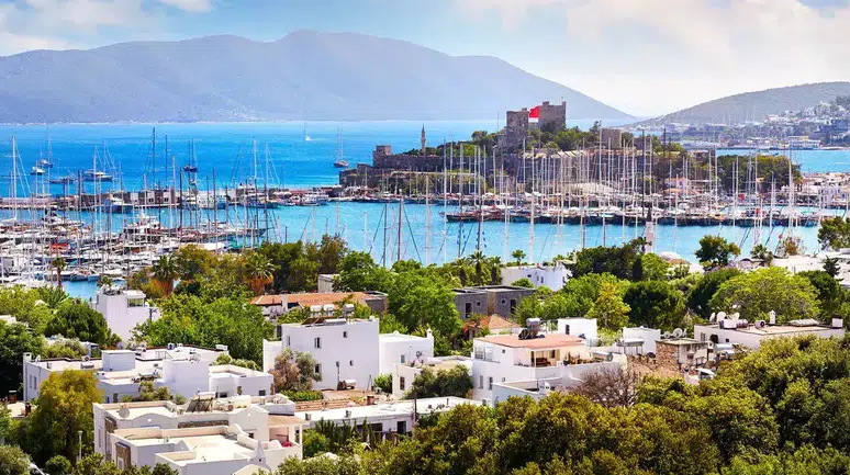 Bodrum'a Yılın İlk Yarısında 350 Bin Yabancı Turist Geldi, Otel Doluluk Oranı Yüzde 90'a Ulaştı