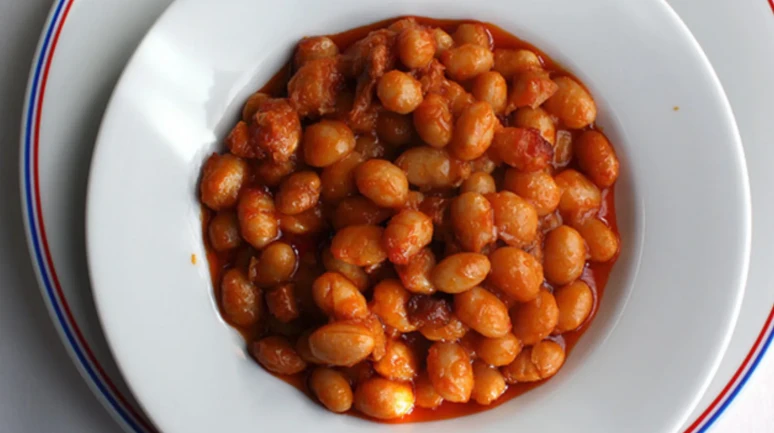 Karadeniz'in efsanevi lezzeti: Çayeli usulü süt terbiyeli Kuru Fasulye tarifiyle tanışın