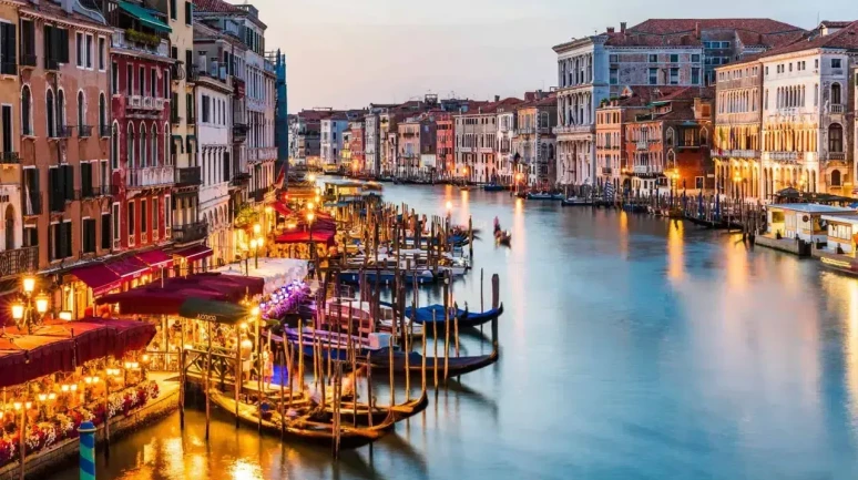 Venedik’te günübirlik turist giriş ücreti 50 euroya çıkabilir