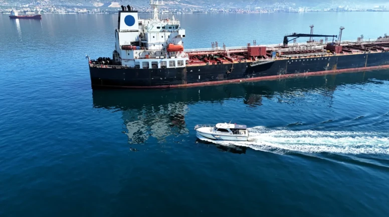 Körfez’de 16 yıllık temizlik çalışması: 7 bin metreküp atık toplandı