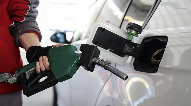 Orta Doğu gerilimi, akaryakıt fiyatlarını patlatıyor! motorin 50 TL'yi aşacak