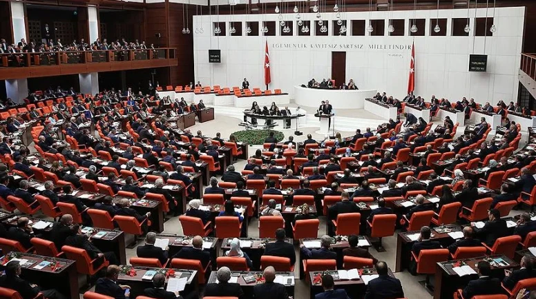 HÜDA PAR'dan Cuma namazı için izin talebi