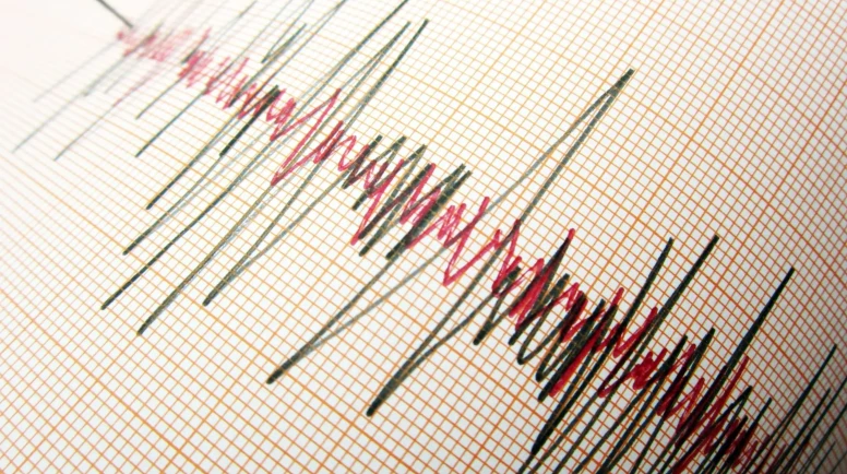 Yunanistan'da 5.8 Büyüklüğünde Deprem! Can Kaybı ve Hasar Yok mu?