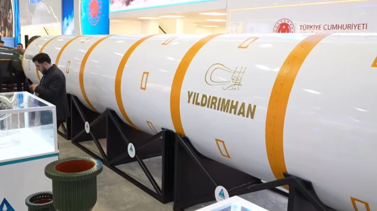 Yıldırımhan tanıtıldı: 6.000 km menzil kapasitesine sahip