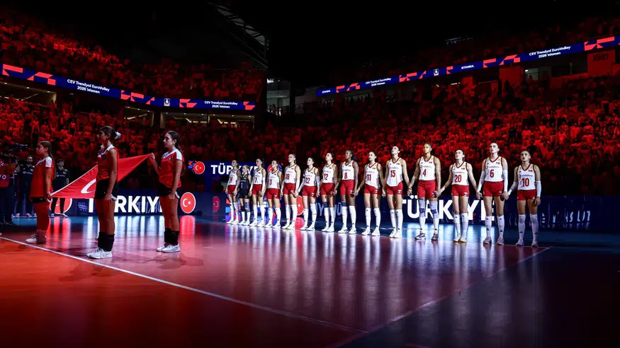 Filenin Sultanları, İtalya ile finalde! Maç 19.00'da TRT 1'de canlı yayında!