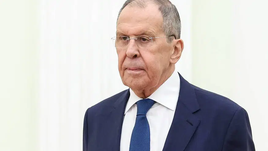 Lavrov'dan Zelenskiy'e sert tepki: Mazot anlaşması iki ülkenin meselesidir