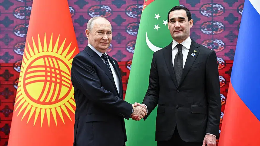 Putin Türkmenistan'da: Kritik zirveler için geri sayım başladı