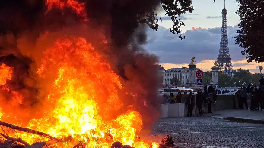 Avrupa sokakları karıştı: Fransa ve İtalya'da protesto dalgası büyüyor