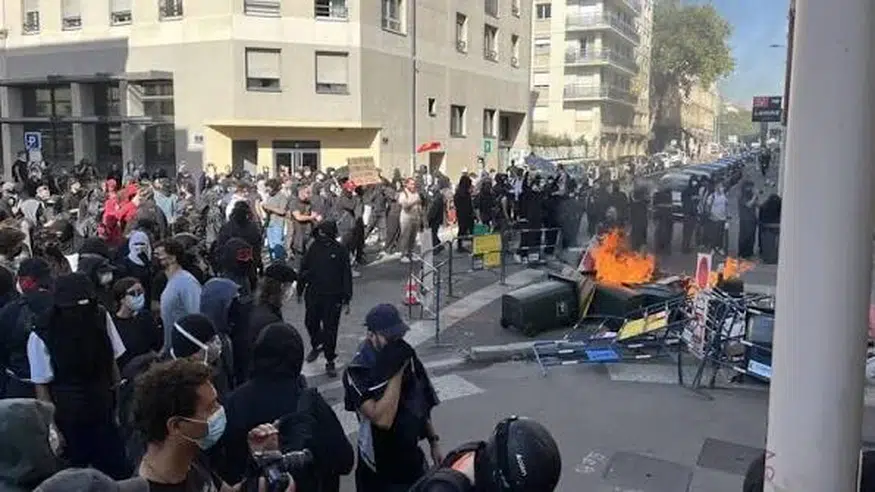 Fransa’da Protestolar Büyüyor: Çatışmalar ve Gözaltılar