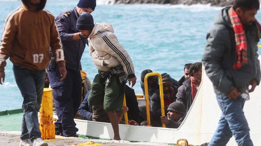 Yunanistan açıklarında göçmen teknesi alabora: 3 göçmen hayatını kaybetti