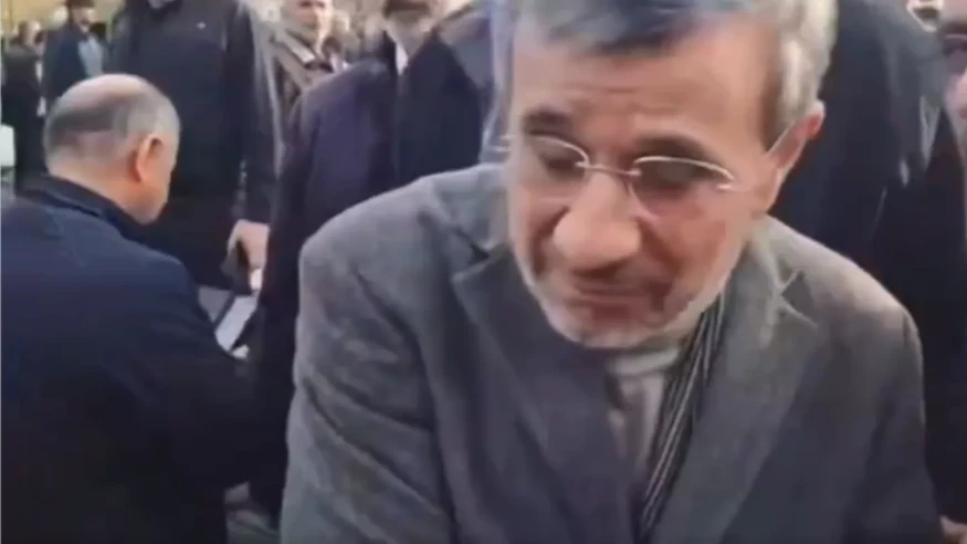 İran İçişleri Bakanlığı, Ahmedinejad'ın ölüm iddialarını yalanladı ve mezarlık ziyaretini görüntüledi
