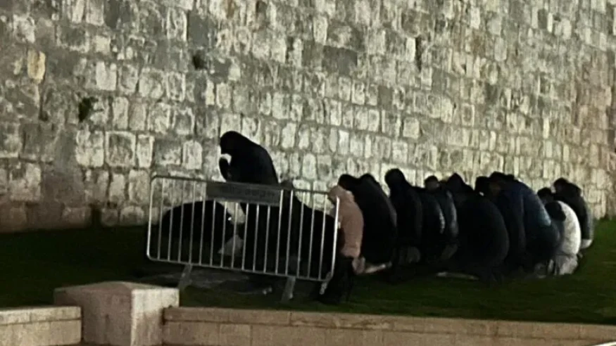 İsrail güçleri Kudüs'te teravih namazını engelledi: Mescid-i Aksa kapalı mı kalacak?
