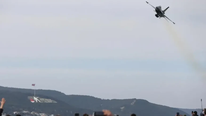 Çanakkale'de nefes kesen gösteri