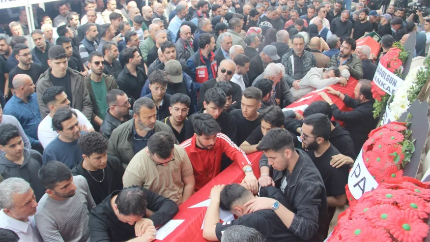 Kahramanmaraş'taki dehşet... Okul saldırısında hayatını kaybedenler gözyaşlarıyla uğurlandı