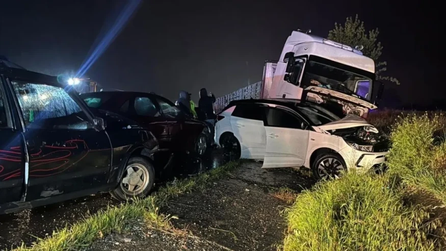 Uşak’ta korkunç zincirleme kaza: 4 ölü, 34 yaralı