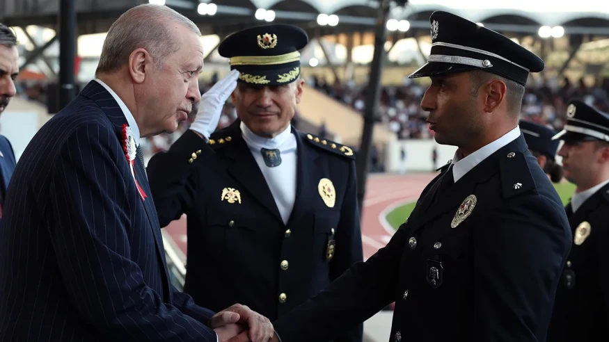 Cumhurbaşkanı Erdoğan'dan polis akademisi mezunlarına güçlü destek mesajı