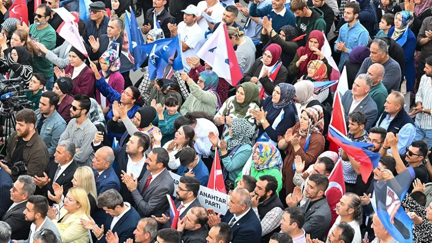 Yavuz Ağıralioğlu'ndan bayram sonrası siyaset mesajı: Halkın emrinde olacağız