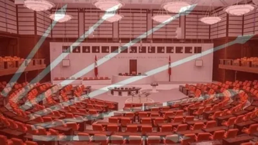 CHP'de kriz derinleşiyor: Grup toplantısı iptal, Murat Emir "iç çatışma" dedi!