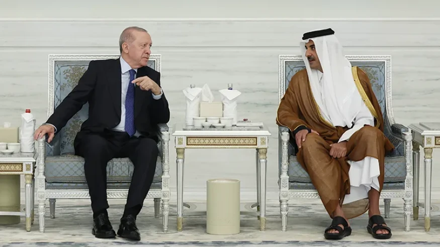 Cumhurbaşkanı Erdoğan, Katar'a taziye ziyareti gerçekleştirdi: Emir Temim ile görüştü