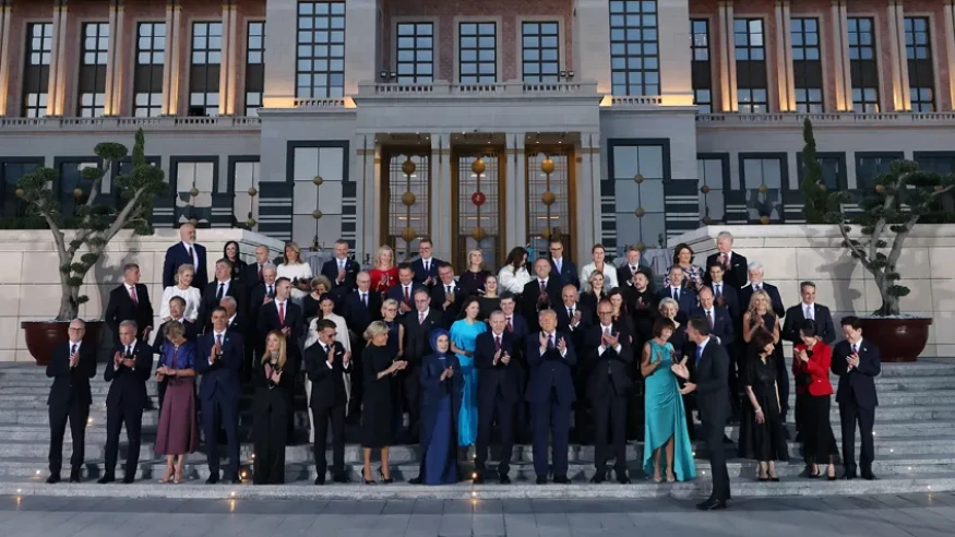 Cumhurbaşkanı Erdoğan, NATO liderleri için akşam yemeği verdi! Zirveye damga vuran toplantılar nelerdi?