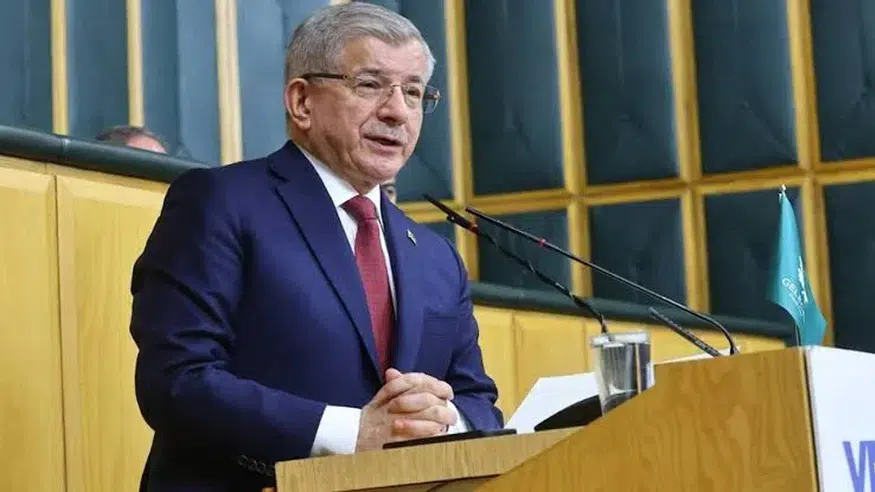 Ahmet Davutoğlu için kritik gün: Adliye yolcusu