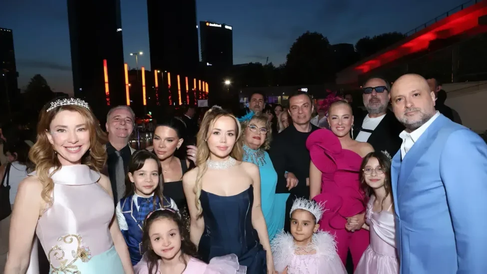 Sihirli Annem: Periler Okulu filminin galası festival havasında geçti