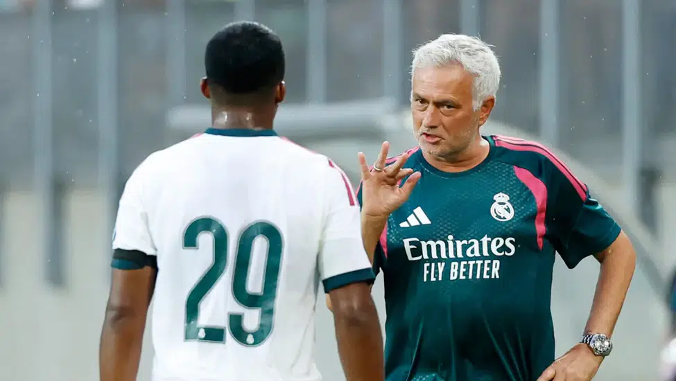 Real Madrid'de Endrick Ayrılığa Yakın: José Mourinho Kadro Kararını Verdi