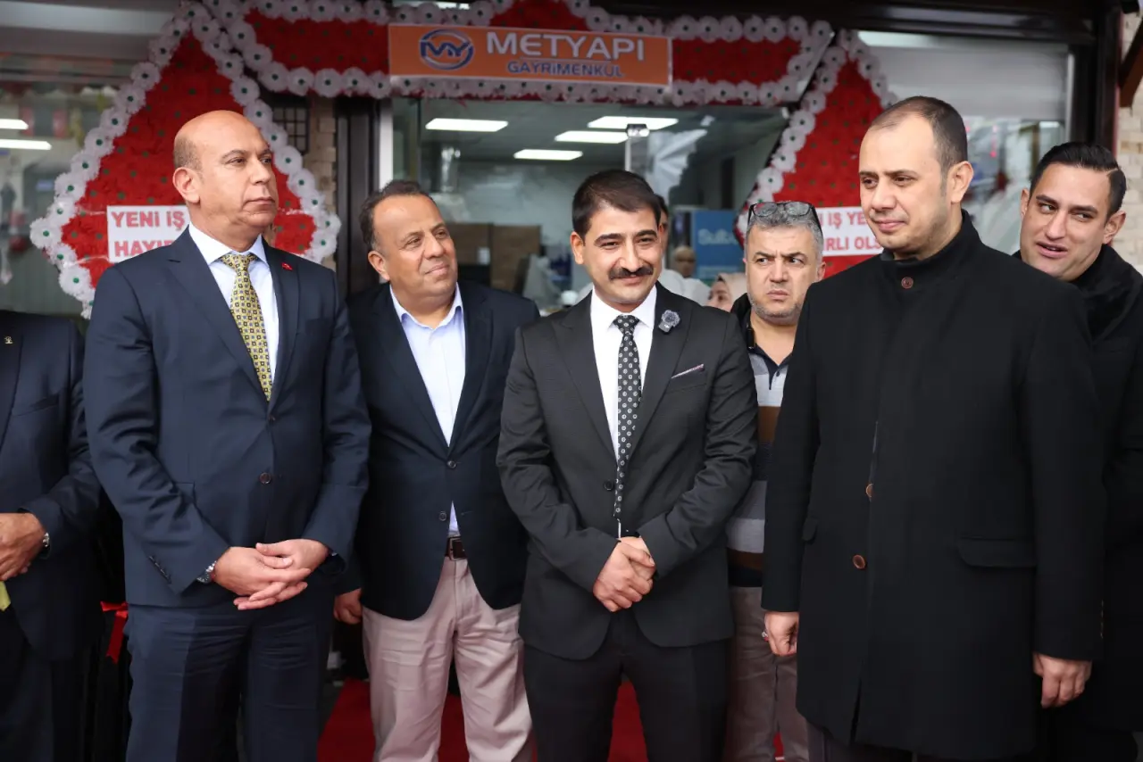 “Gaziantep’in gülen yüzü” olarak tanınan İsmail Şef’in yeni mekanı  Tarihi Bey Kebapçısı açıldı 3